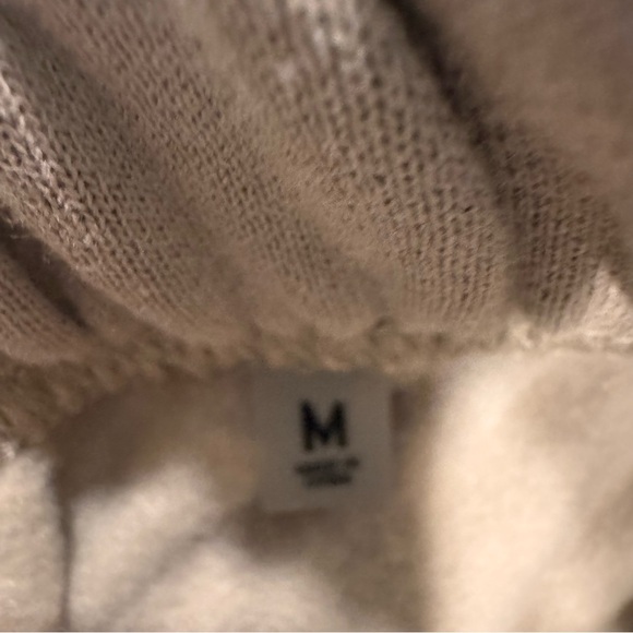 Fear of God Essentials Sweat Shorts Mens Medium Color Smoke NWT - Picture 5 of 10